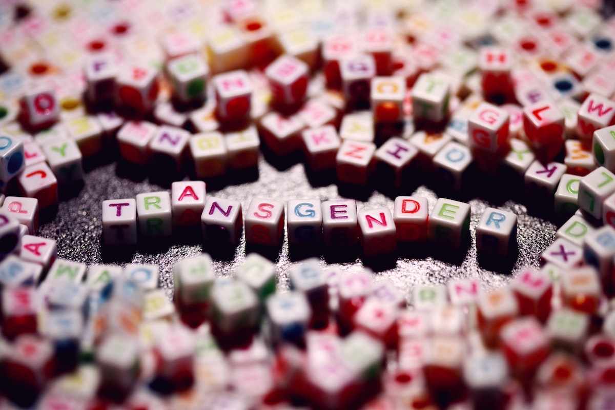 Foto: Das Wort Transgender zusammengestellt aus Buchstabenwürfeln